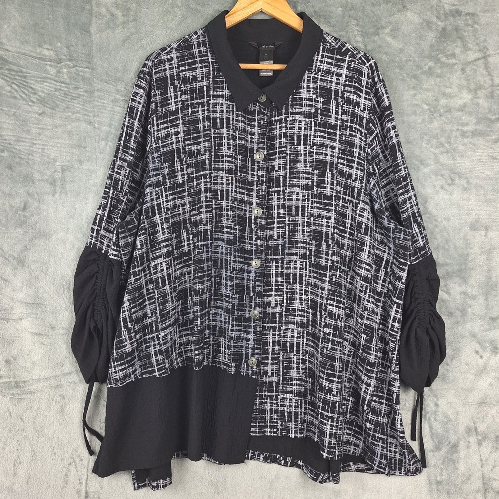 Ali Miles Top 3X Black Artsy Lagenlook Abstract Button Boho Crepe Ruched Sleeves